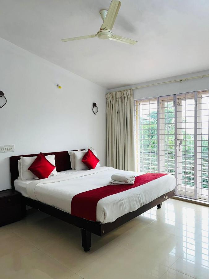 מדיקרי Red Stone Villas Coorg מראה חיצוני תמונה