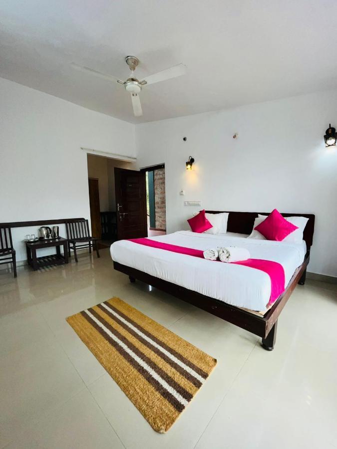 מדיקרי Red Stone Villas Coorg מראה חיצוני תמונה