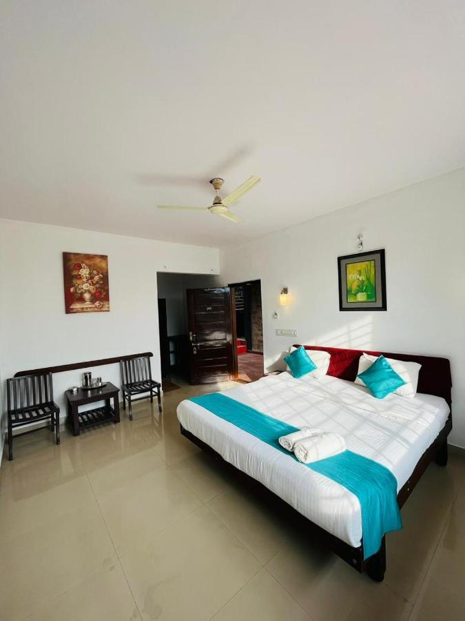 מדיקרי Red Stone Villas Coorg מראה חיצוני תמונה