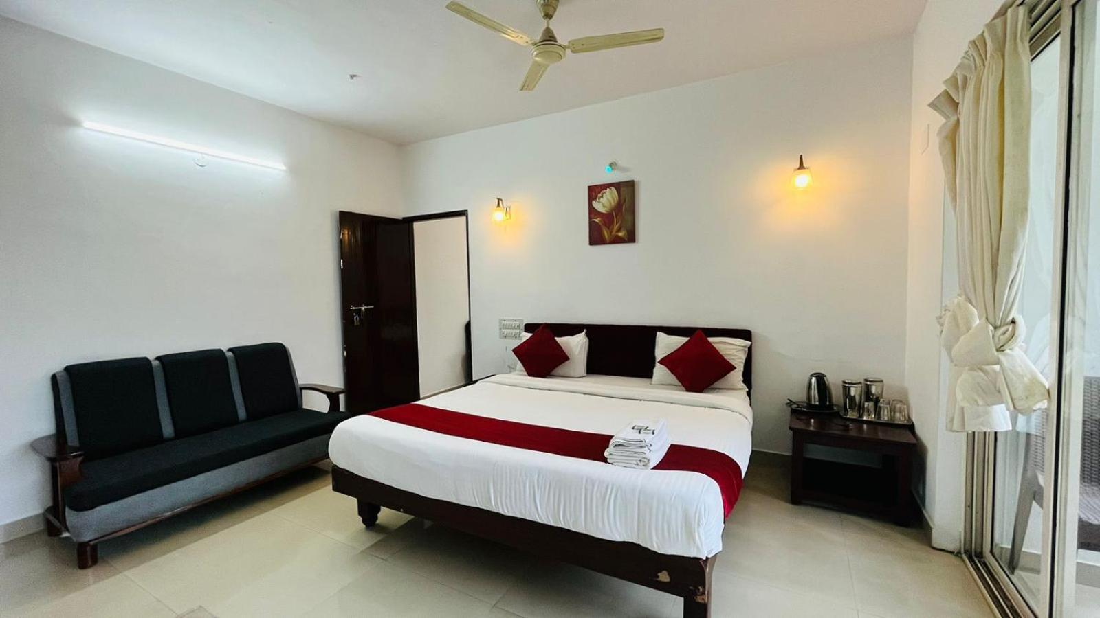 מדיקרי Red Stone Villas Coorg מראה חיצוני תמונה
