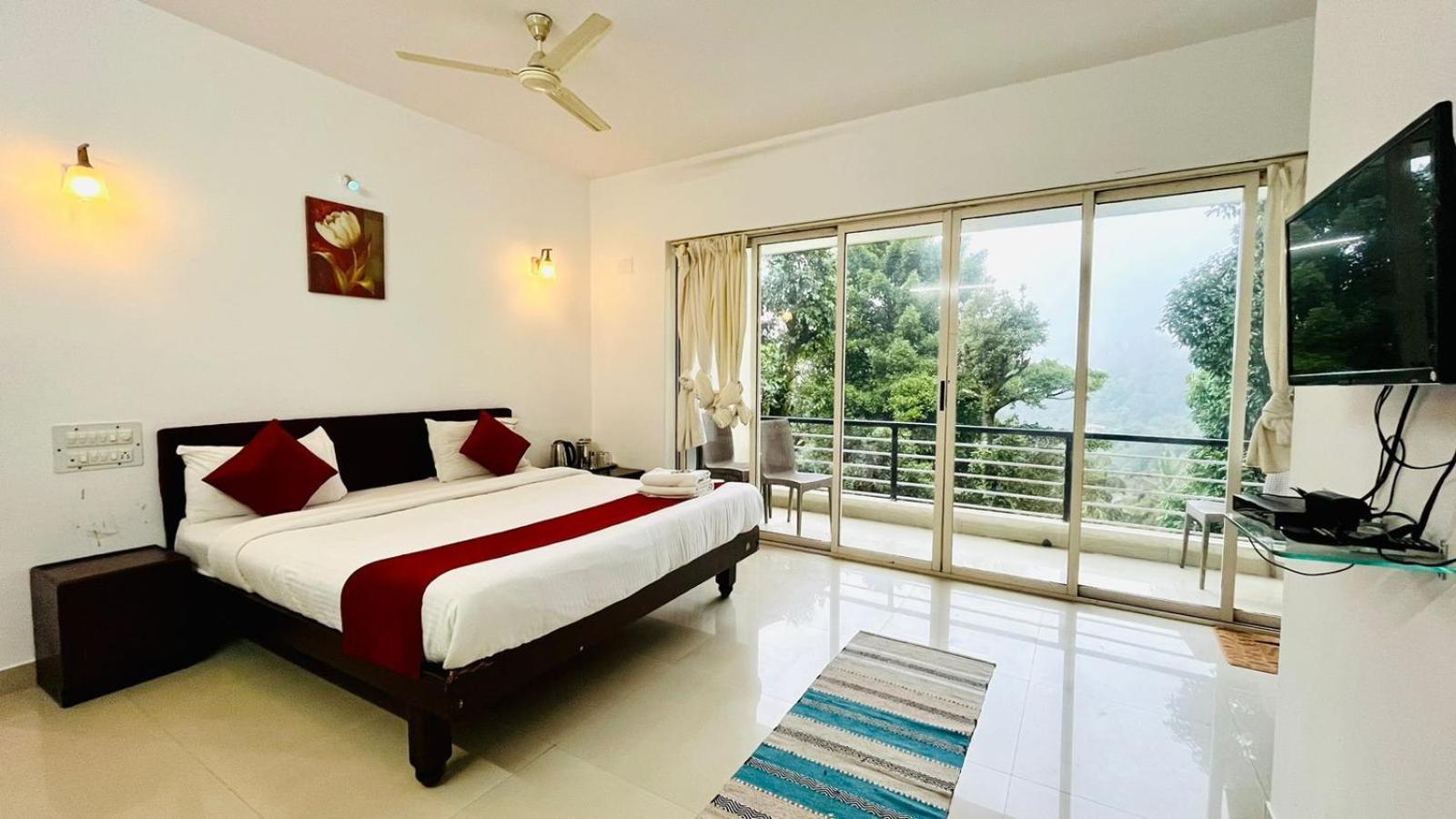 מדיקרי Red Stone Villas Coorg מראה חיצוני תמונה
