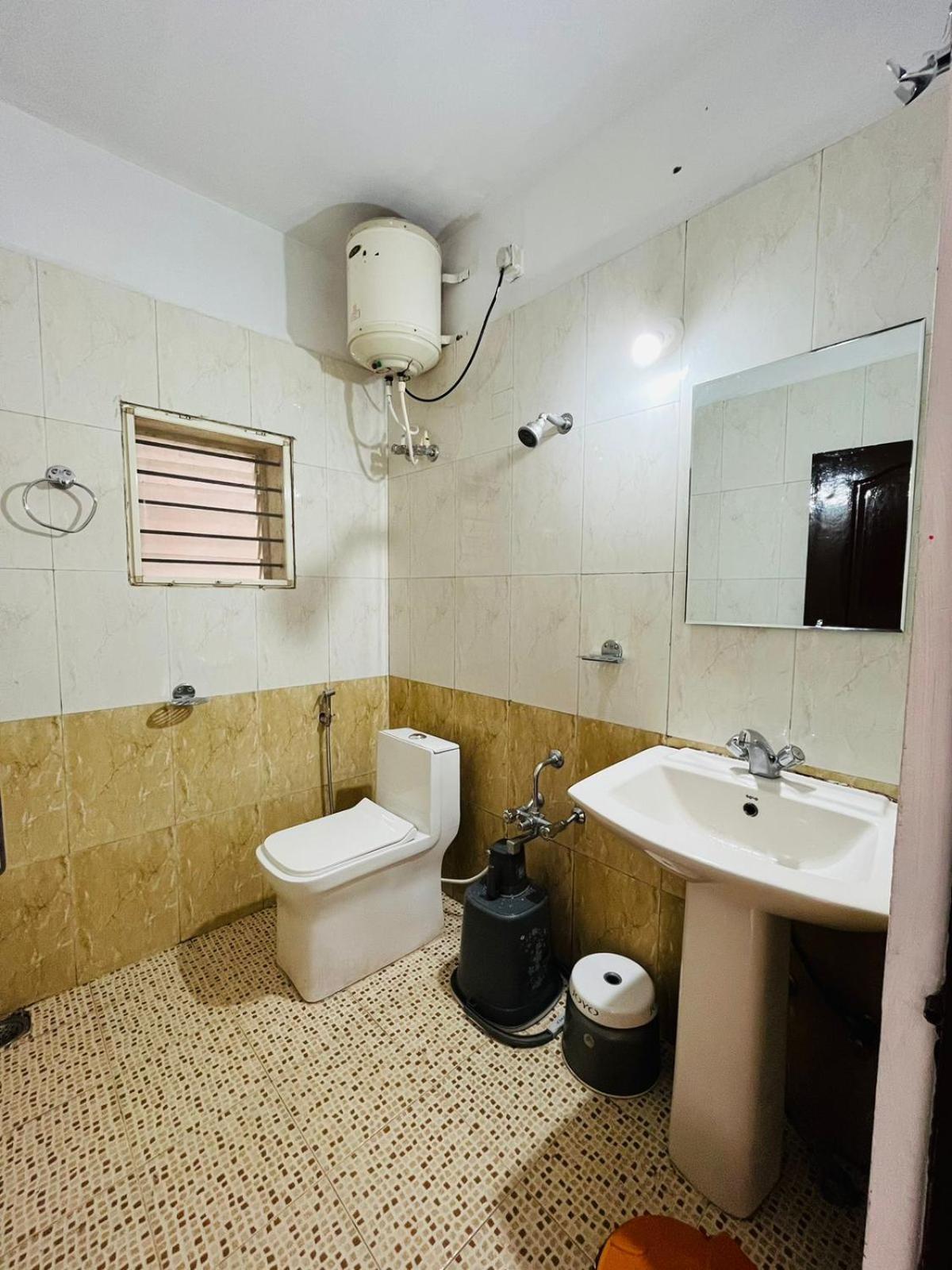 מדיקרי Red Stone Villas Coorg מראה חיצוני תמונה
